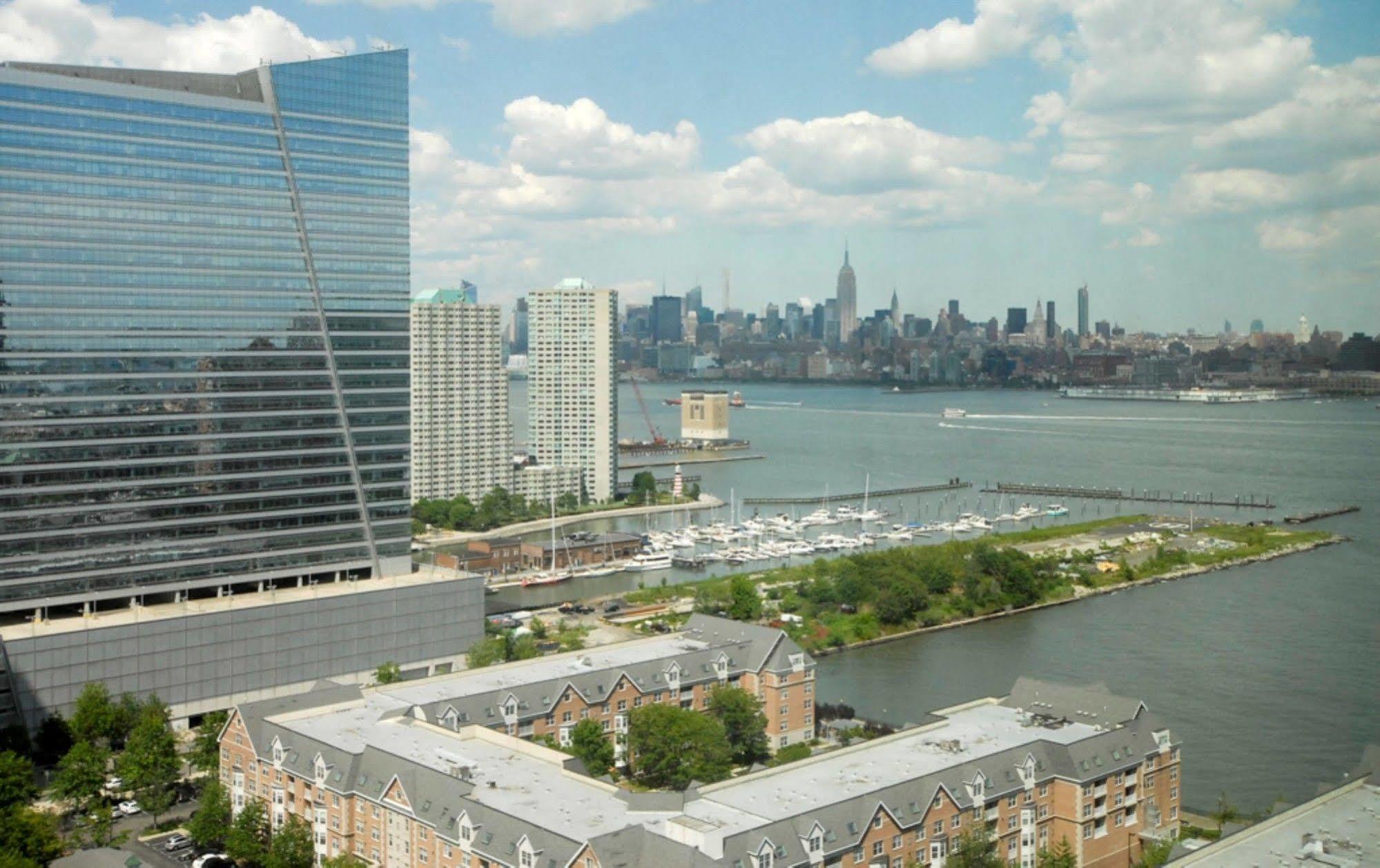 ג'רזי סיטי Global Luxury Suites At Newport מראה חיצוני תמונה